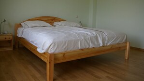 บ้านพัก | 3 ห้องนอน, เตารีด/โต๊ะรีดผ้า, ตกแต่งพิเศษโดยเฉพาะ, ผ้าปูที่นอน
