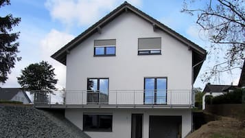 Villa | Exterior