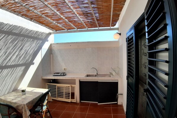 Frigorifero, pentole/stoviglie/utensili