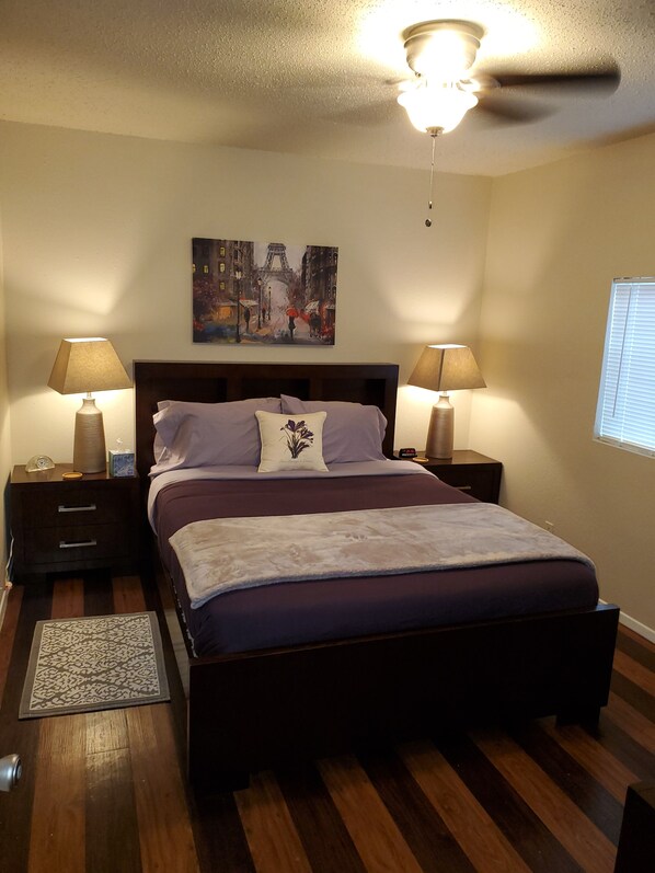 3 bedrooms, desk, iron/ironing board, WiFi