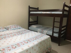4 Schlafzimmer, Bügeleisen/Bügelbrett, WLAN, Bettwäsche