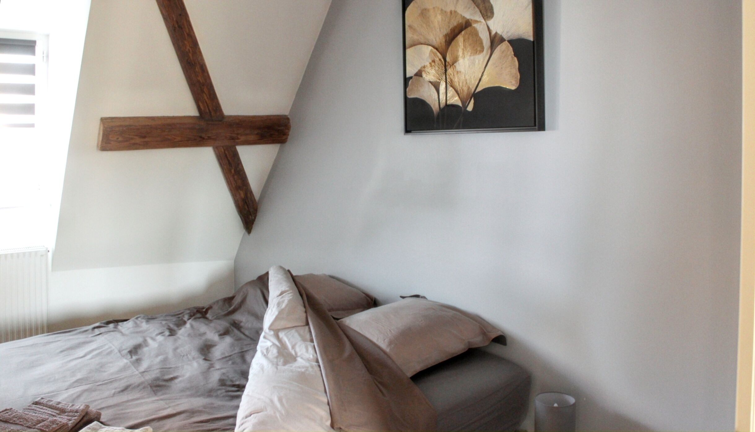 3 slaapkamers, een strijkplank/strijkijzer, internet