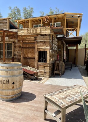 Exterior - LAZY C RANCH - POOL, ANIMALS, DESERT RANCH EXPERIENCE (Palm Springs)