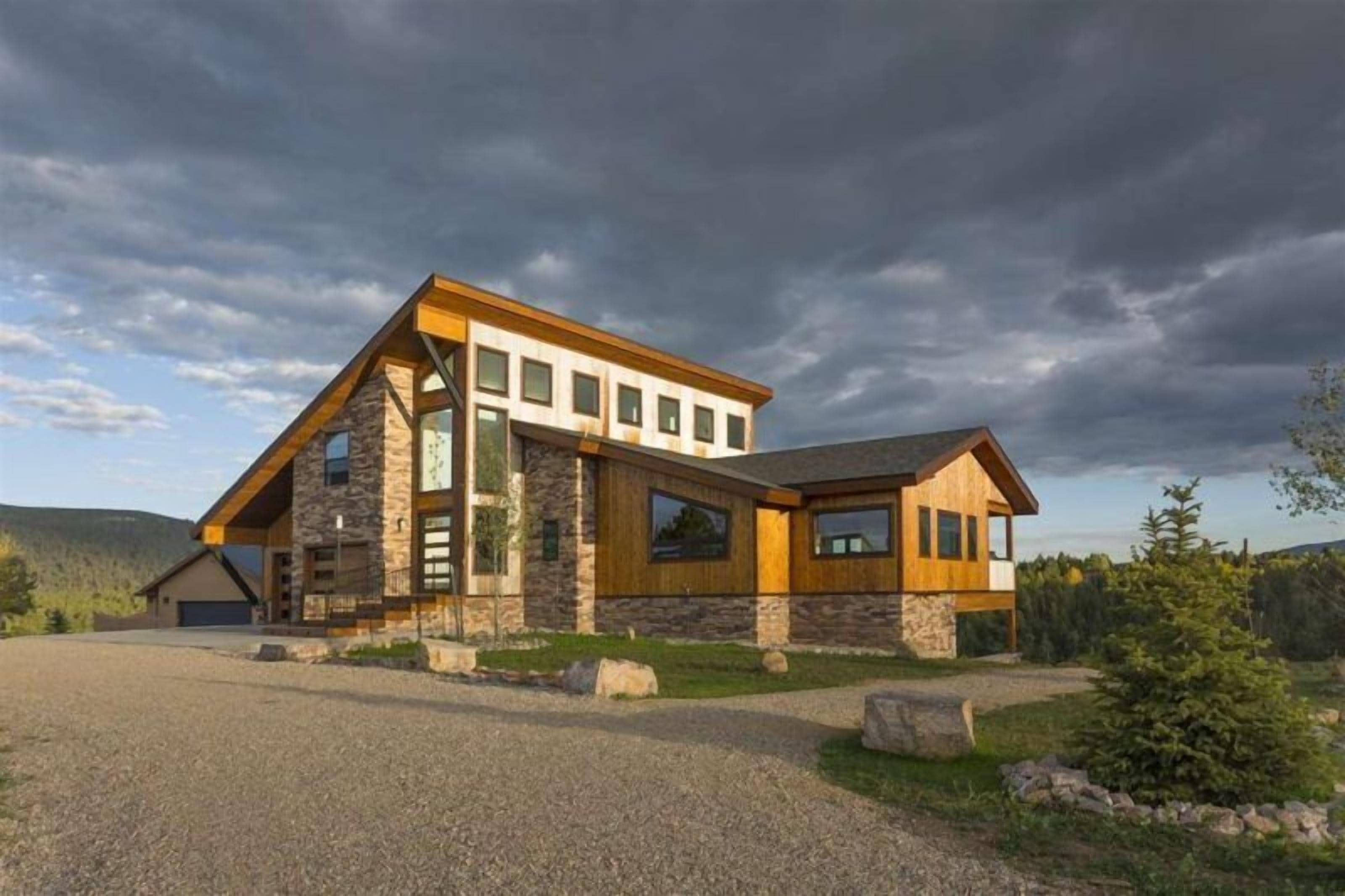 Modern Luxury | Wi-Fi | Golf Course | 7th Heaven