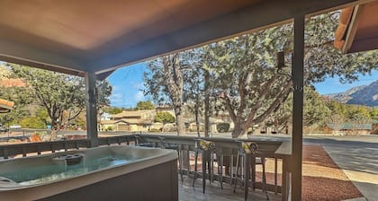Stylish Uptown House-Views-Hot Tub-Pets OK, The Uptown House~Red Rock Getaway