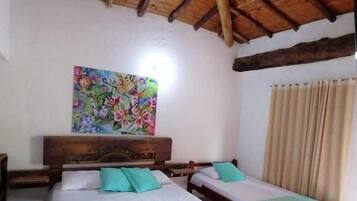 7 quartos, Wi-Fi de cortesia, acesso para cadeiras de rodas