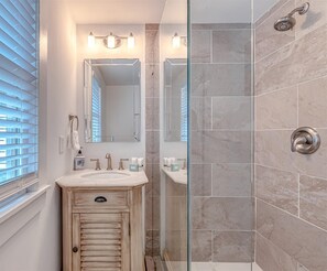Shower, hair dryer - Charming 1950s Beach Cottage Apt A (Isle of Palms)