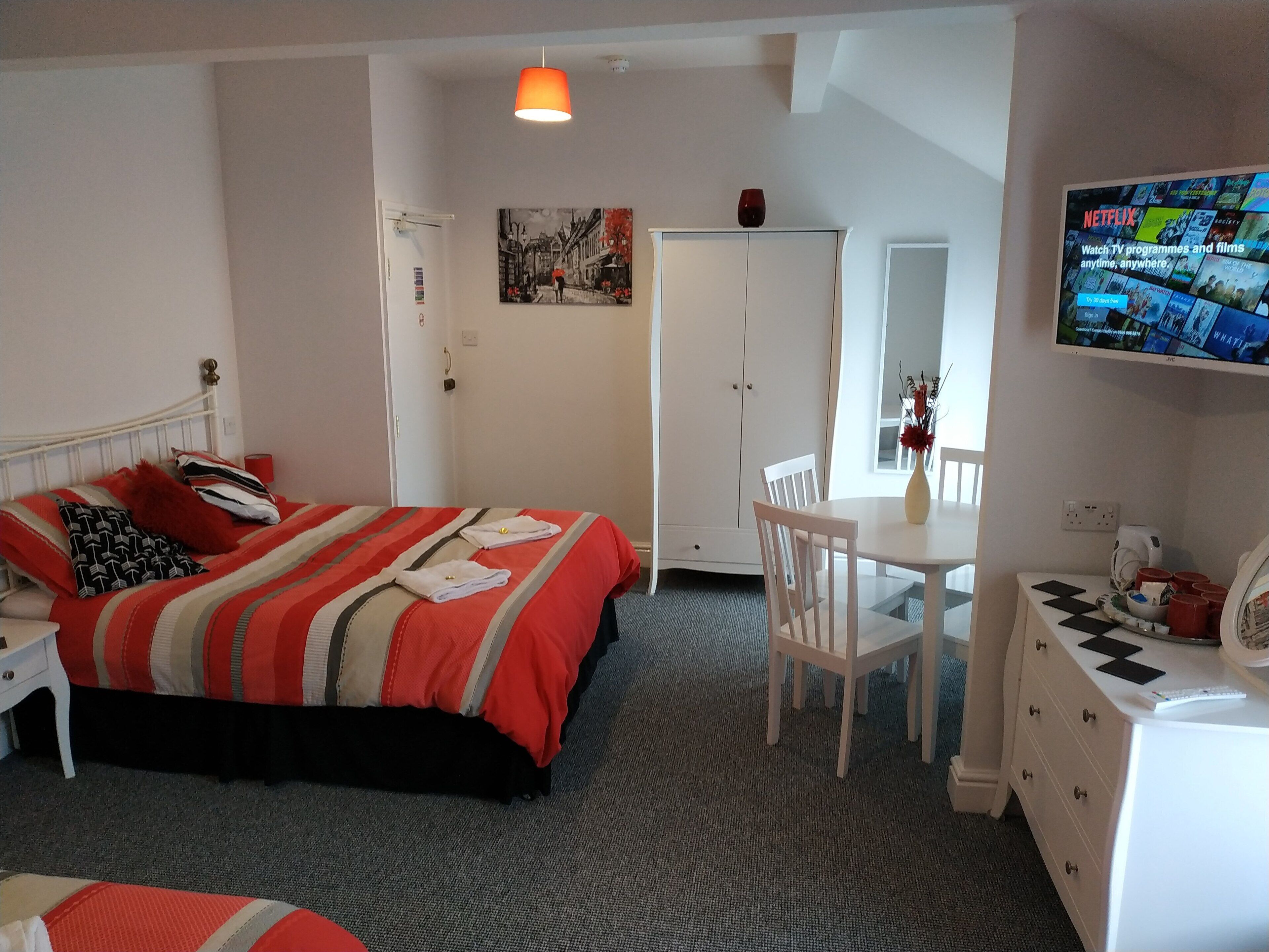 Photo - The Castleton