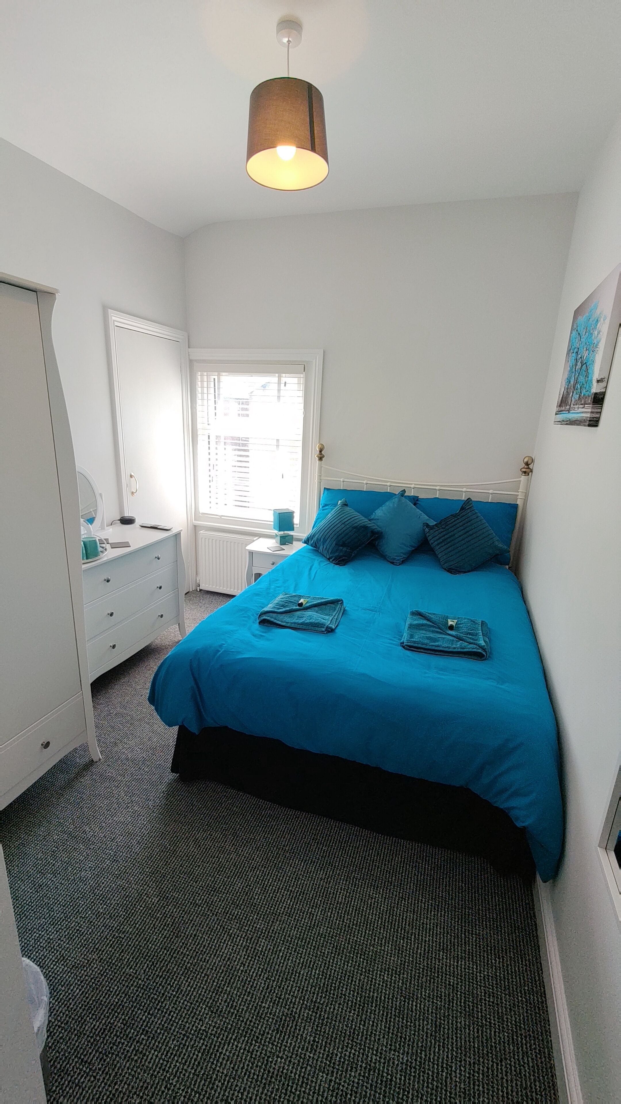Double Room, 1 Double Bed (1 Adult and 1 Child)