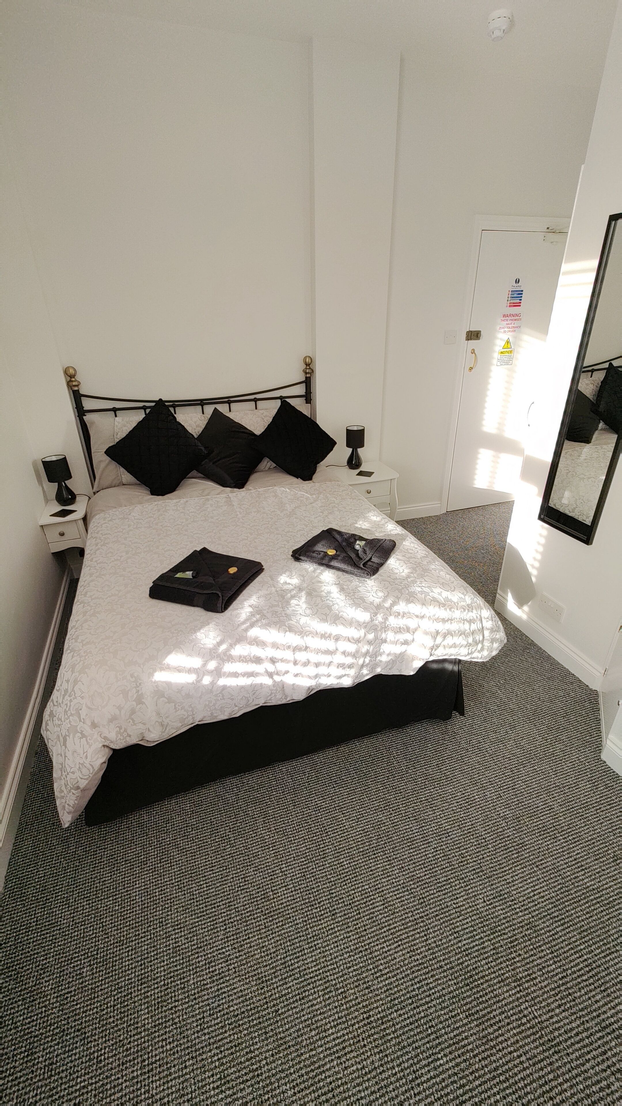 Photo - The Castleton