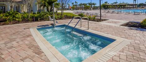 Baignoire à remous extérieure