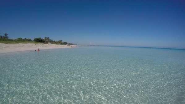 Beach nearby, white sand - Casa Bettymar (Varadero)