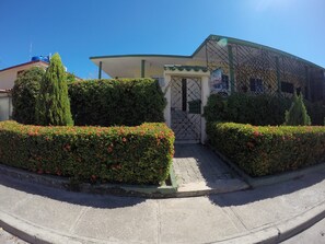 Front of property - Casa Bettymar (Varadero)