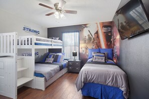 House (8 Bedrooms, 4.5 Bathrooms) | Children’s theme room