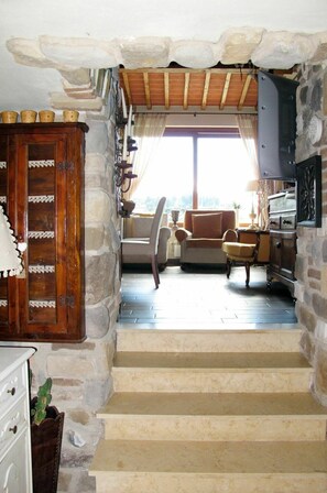 TV - Stunning private villa for 9 people with A/C, WIFI, private pool, TV and patio (Massarosa)