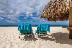 بالقرب من الشاطئ، مناشف للشاطئ