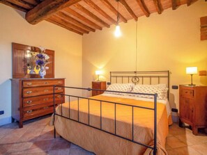 6 chambres, accès à Internet (gratuit)