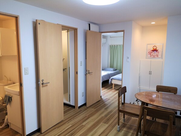 Living area - Issyuku Higashi Ueno (Tokyo)