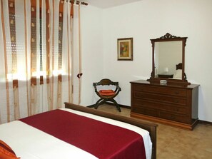 3 Schlafzimmer, Bügeleisen/Bügelbrett, Reisekinderbett, kostenloses WLAN