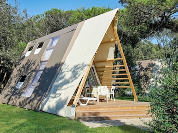 Maison, Propriété, Domicile, Bùtiment, Siding, Architecture, Chalet, Immobilier, Toit, PiÚce