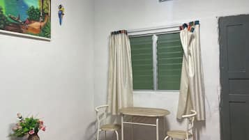 Wifi gratis y ropa de cama