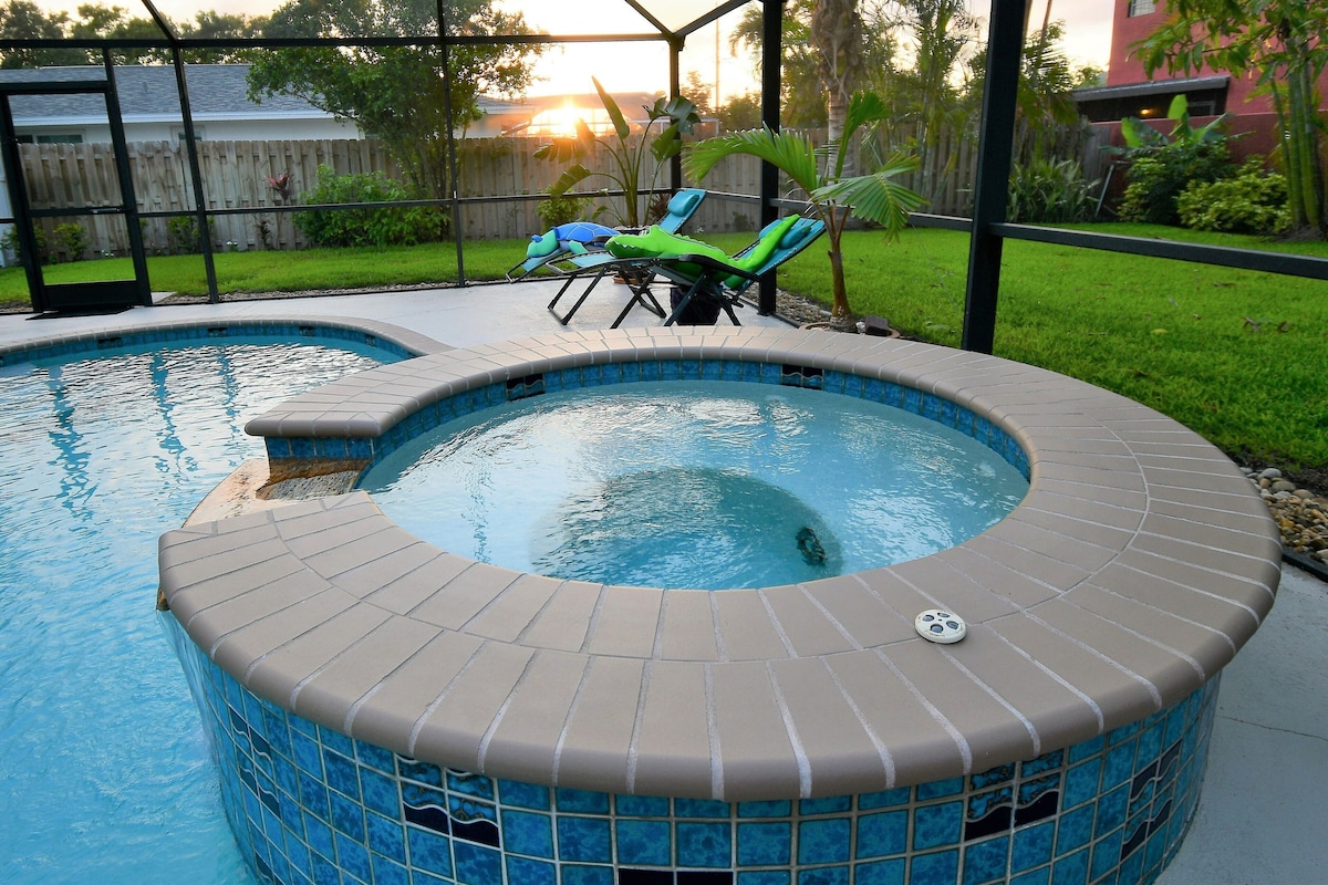 Photo 5 of HUGE SEPTEMBER SALE! BOOK NOW! Key West Style Single Family Pool Home by the Sea
