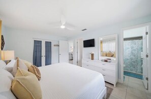 3 bedrooms, iron/ironing board, travel crib, free WiFi