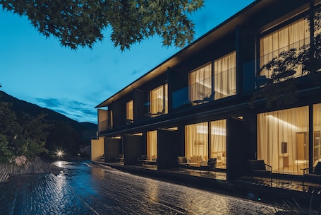 Exterior. MUNI KYOTO