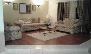 TV - Celestial Suites boasts is a clean, comfortable, safe and relaxing environment (Freeport)