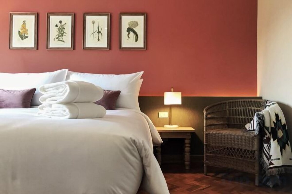 Luxe beddengoed, donsdekens, Tempur Pedic-bedden, een minibar