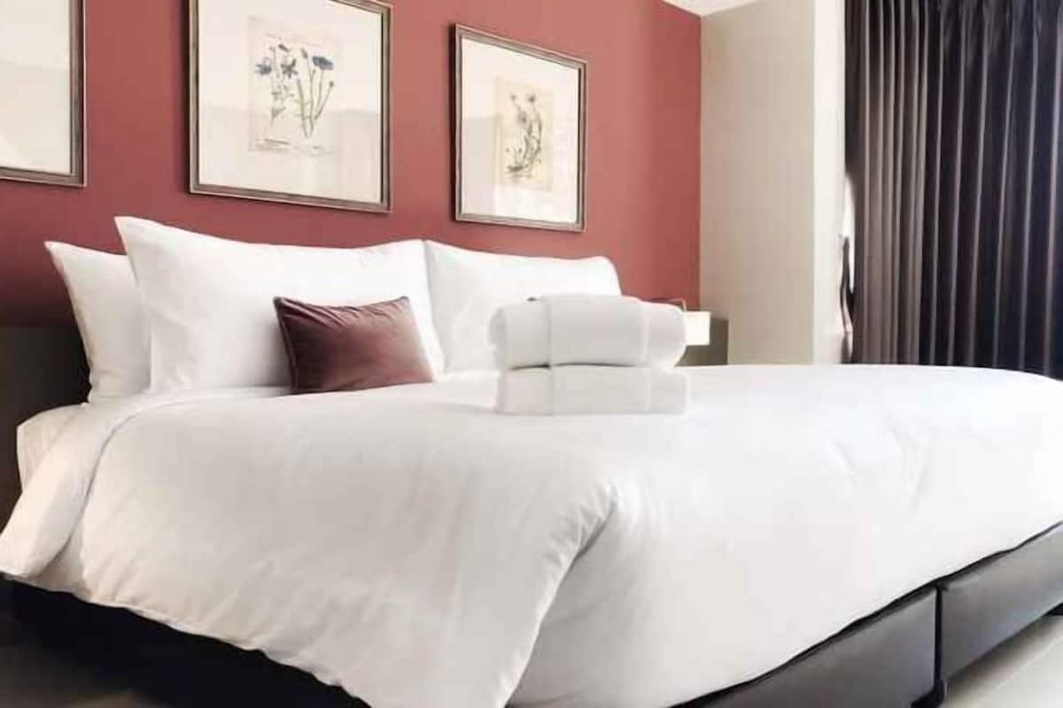 2 camere, biancheria da letto di alta qualità, copriletto in piuma