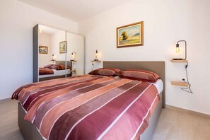 1 bedroom, internet