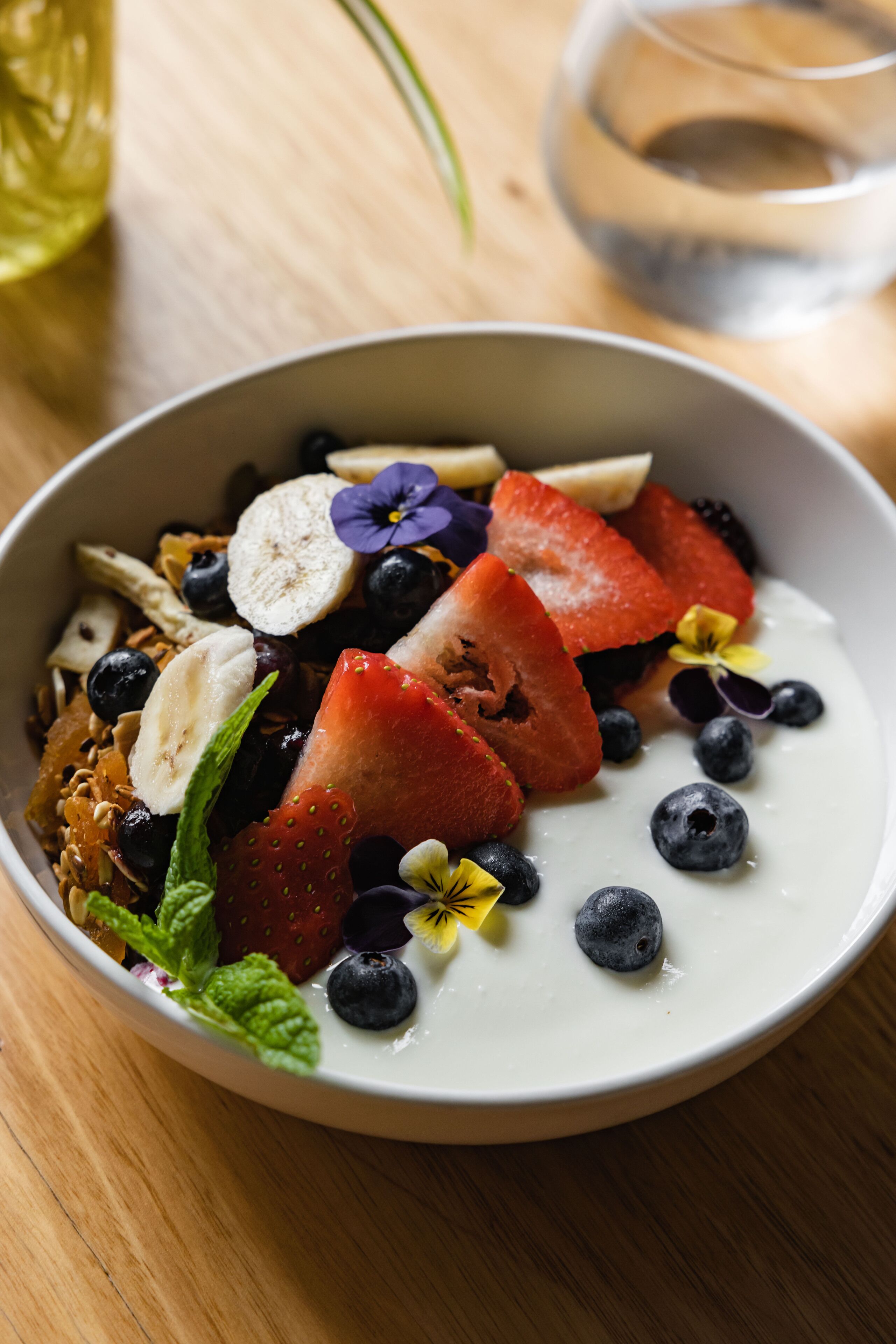 breakfast and dinner served