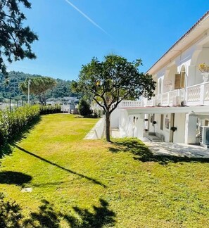 บริเวณภายนอก