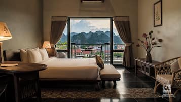Panoramic Suite | 1 bedroom, minibar, in-room safe, desk
