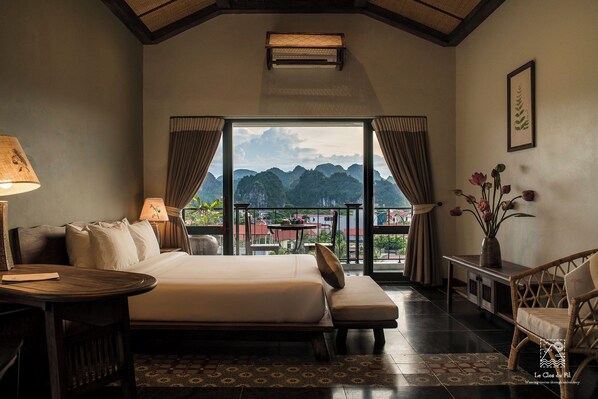 Suite Panoramique | Minibar, coffres-forts dans les chambres, bureau, rideaux occultants