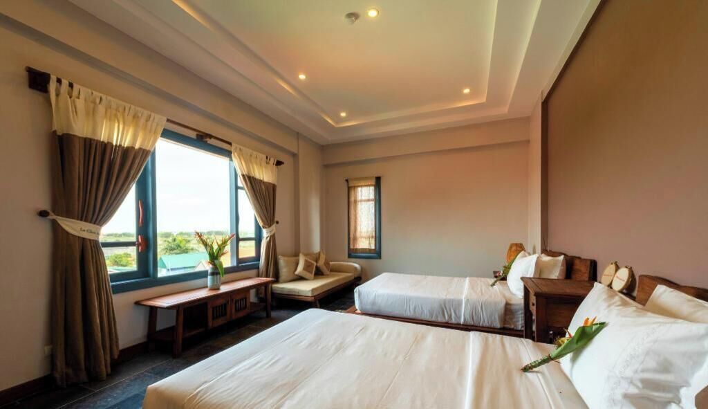 Minibar, in-room safe, desk, blackout drapes