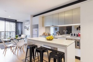 Fridge, microwave, oven, stovetop