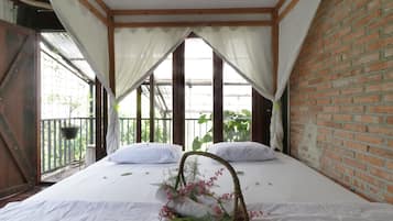 Deluxe Room, Balcony