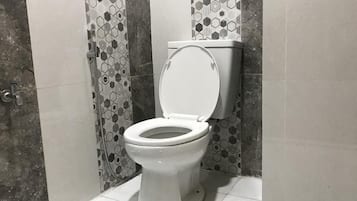 Douche, serviettes fournies