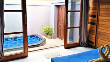 Double Room, Private Pool | Minibar, desk, soundproofing, free WiFi