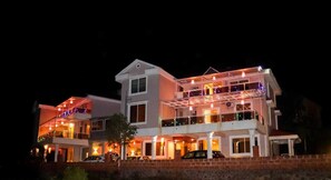 Front of property - evening/night - Dream Valley Resort (Mahabaleshwar)