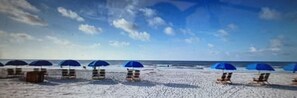 On the beach, beach towels - Hilton Head Island’s Marriott Grande Ocean, located on the beach. Two-beds/baths (Hilton Head Island)