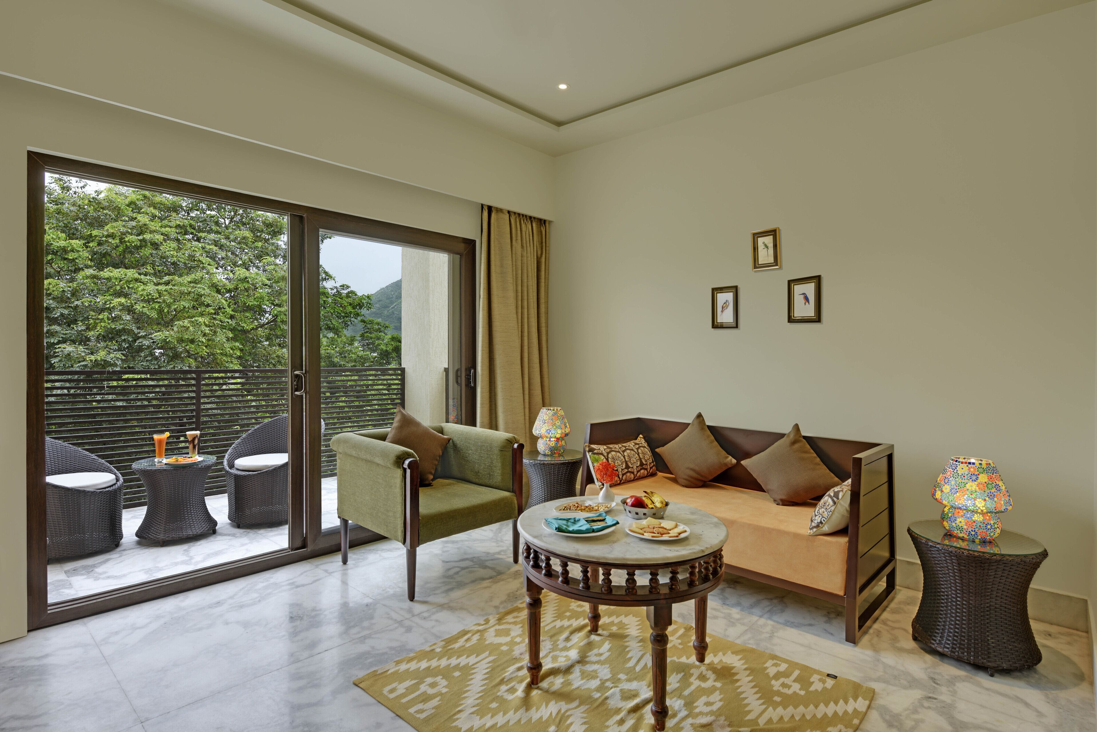 Suite Room | Living area | LCD TV