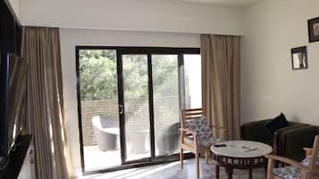 Suite Room | Living area | LCD TV