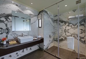 Shower, rainfall showerhead, free toiletries, bidet - The Kumbha Residency-Luxury Resort and Spa (Kumbhalgarh)