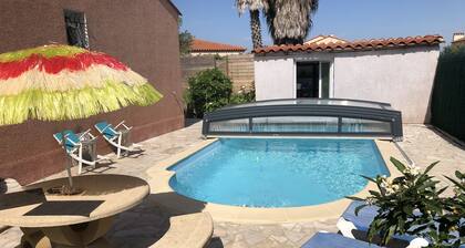 Villa with sea pool 66