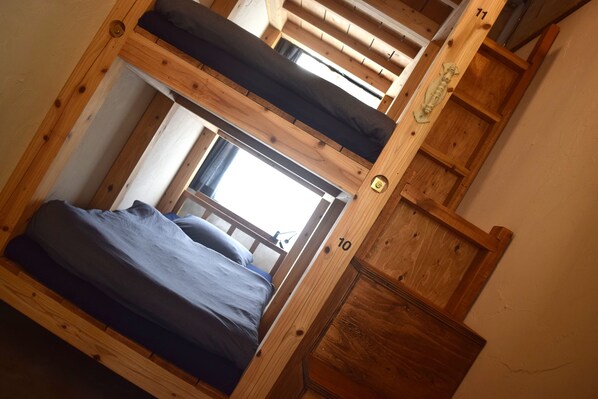 Dormitório compartilhado, somente para mulheres (Triple Bunk Beds) | Wi-Fi de cortesia