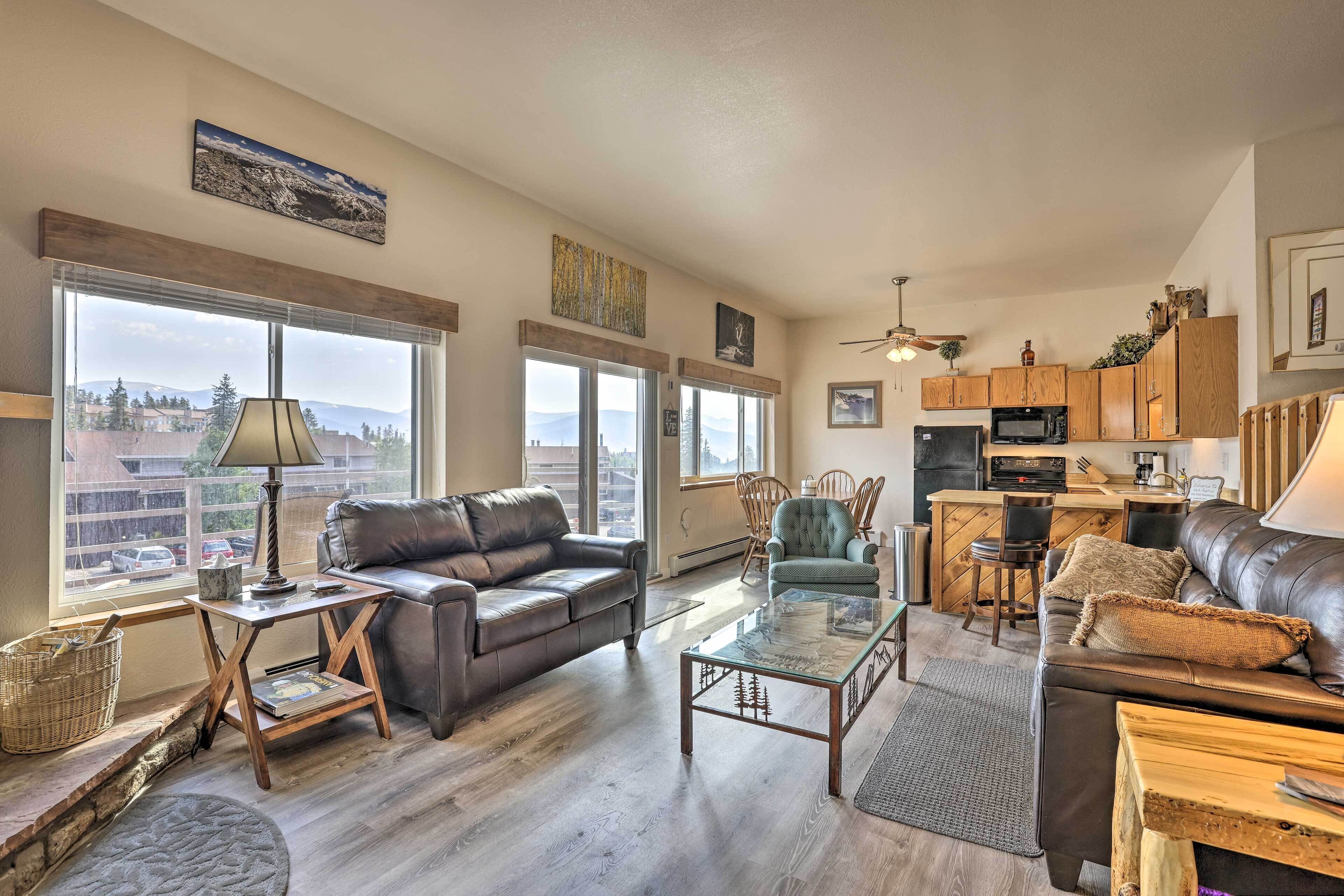 Silverthorne Condo w/ Mountain Views