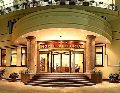 Victoria Hotel